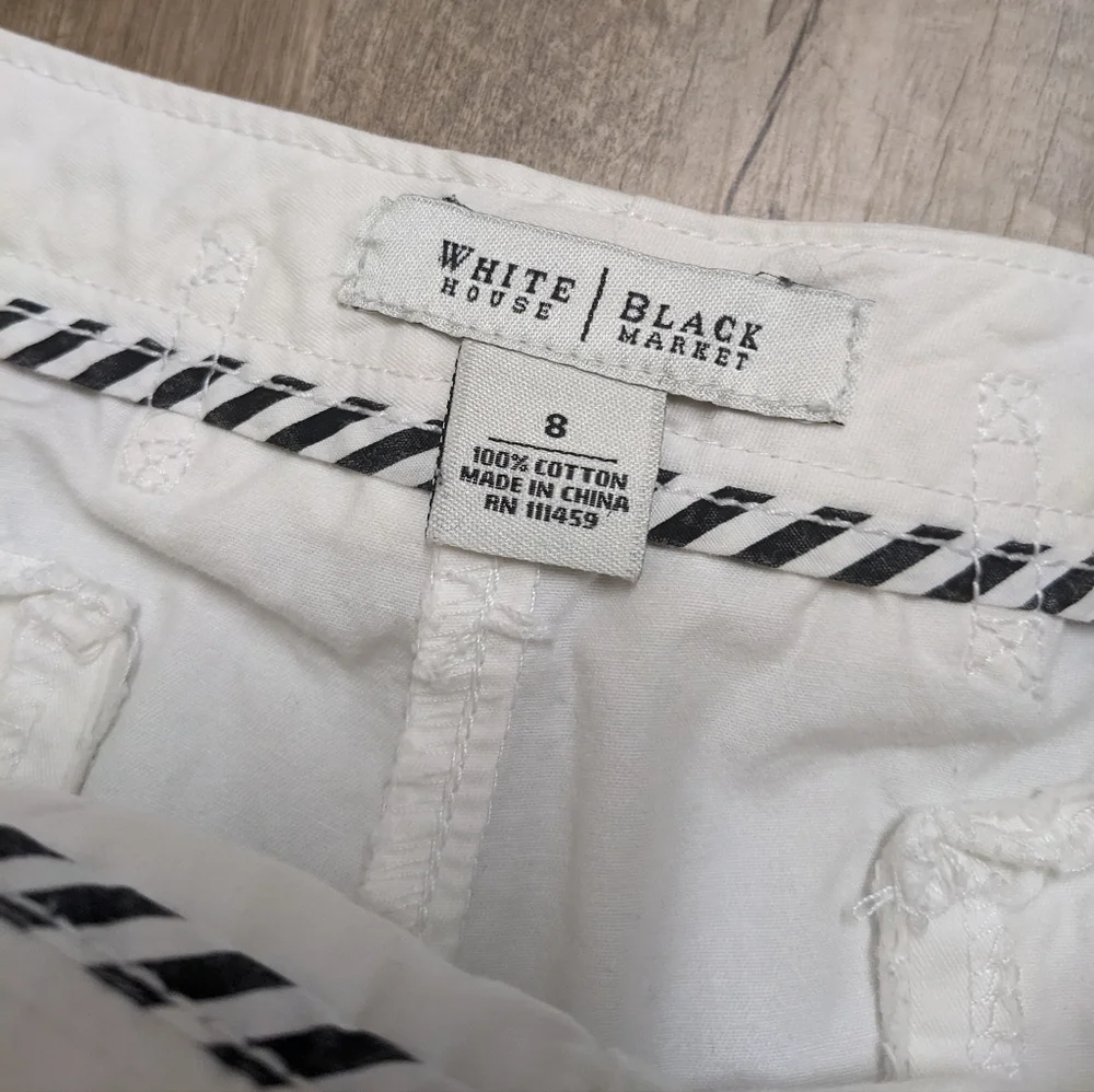 White House Black Market White Shorts black Trim Size 8 - Picture 6 of 10